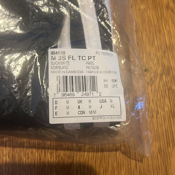 NWT ADIDAS REGULAR FIT COUPE STANDARD PANTS MENS MEDIUM - Picture 2 of 2